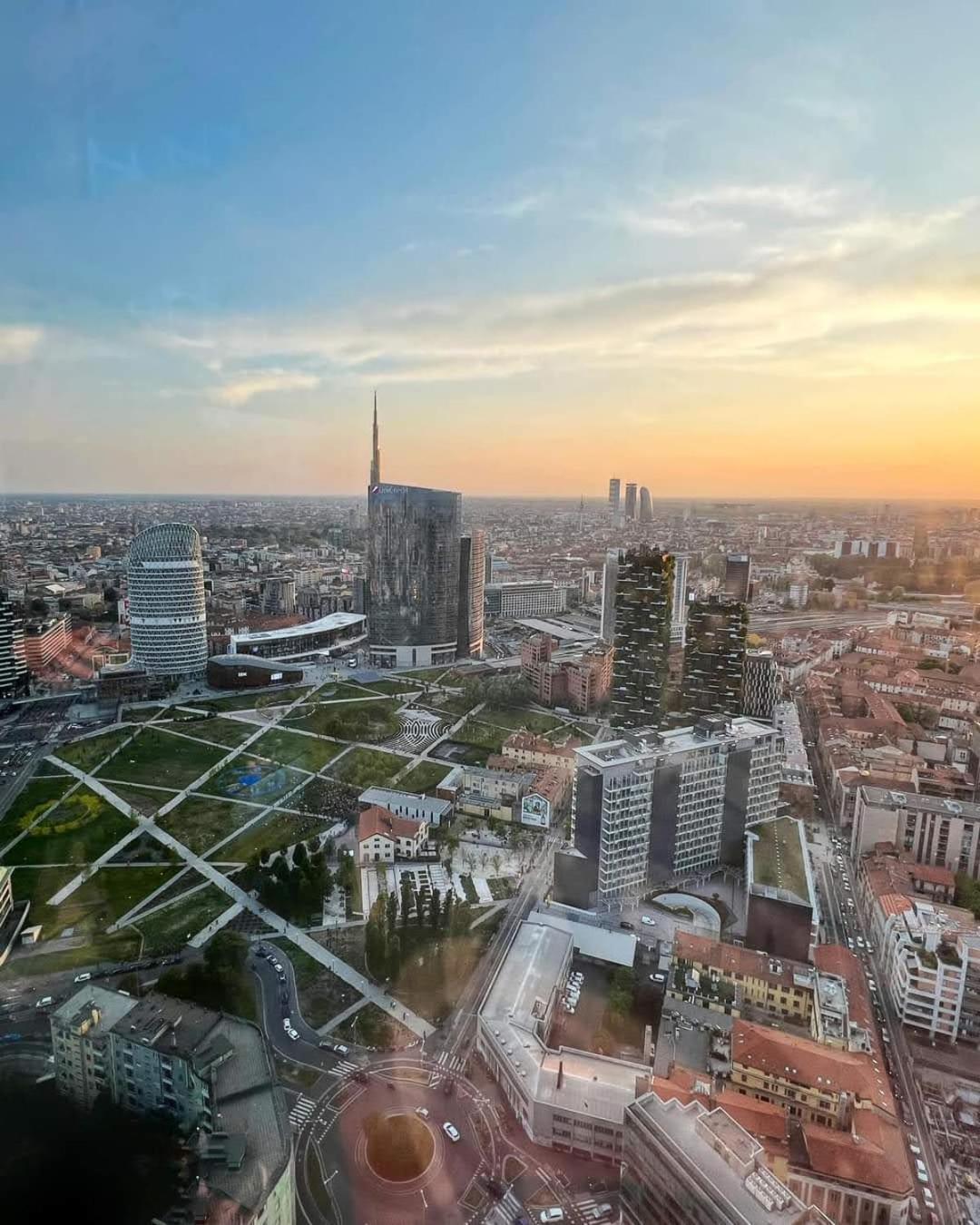 Milano Isola - Bright 2-Room Apartment With Balcony Экстерьер фото